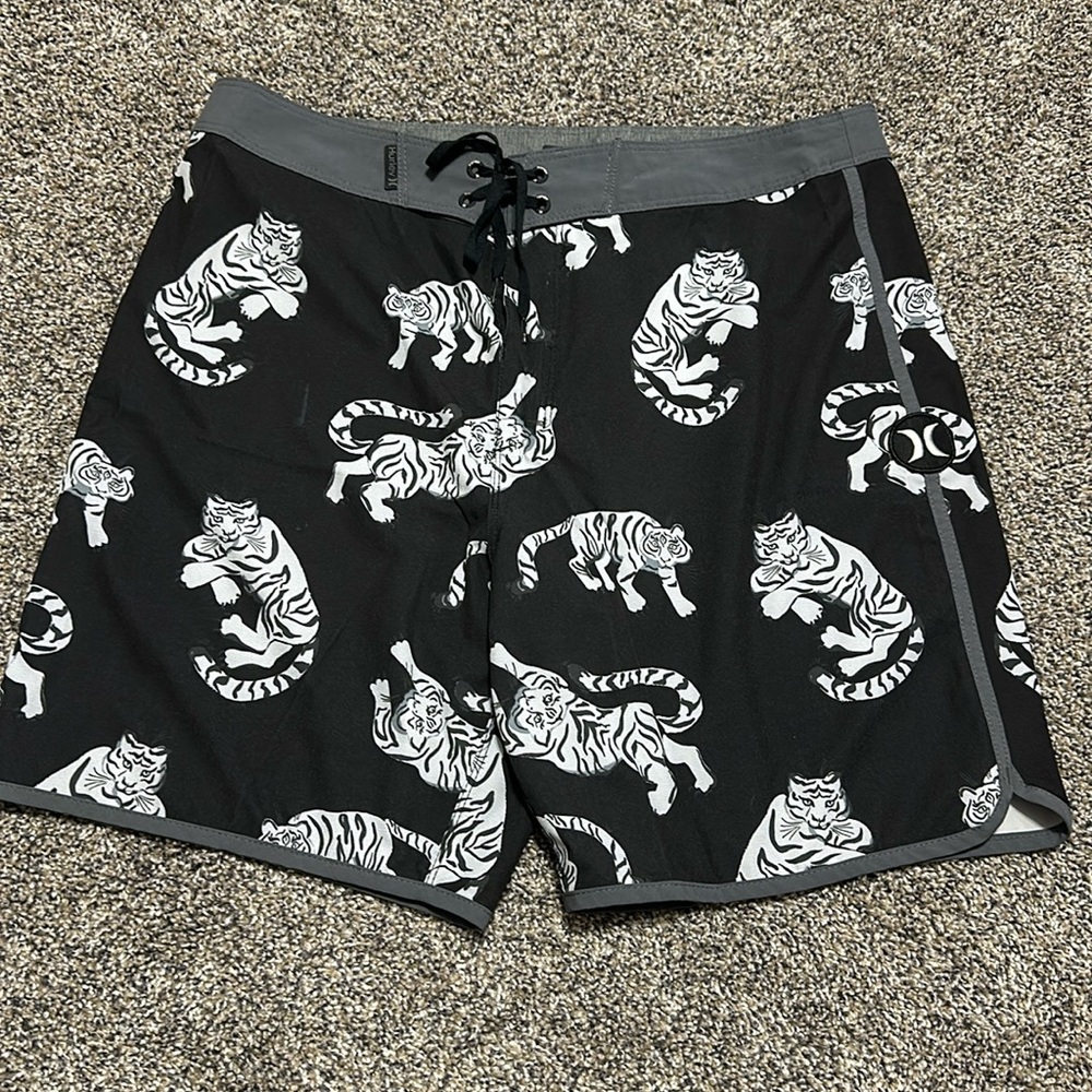Men’s Hurley Board Shorts *33